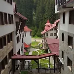 Apartament The Castle Complex - 401 Pamporowo